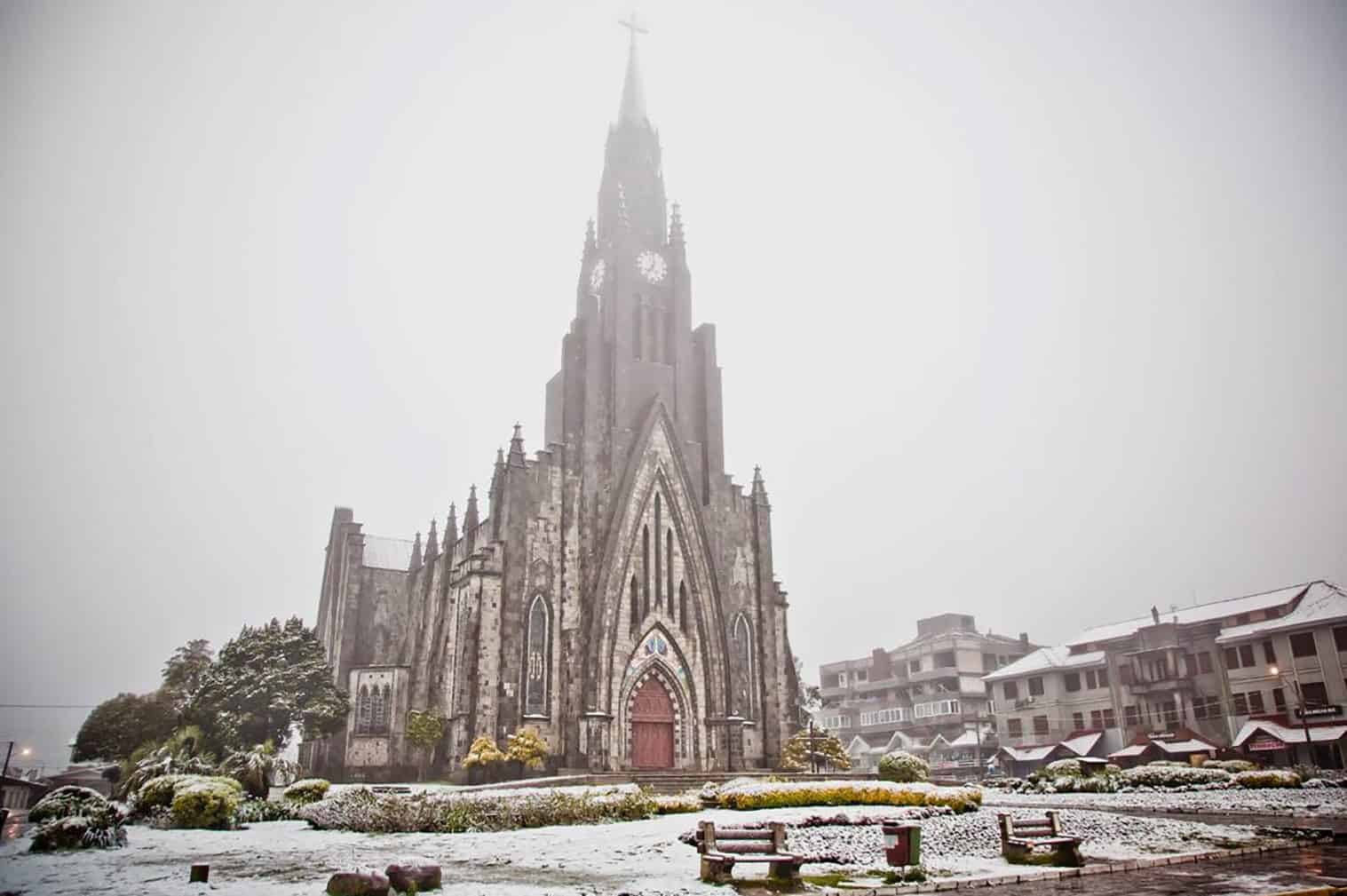 Neve em Canela
