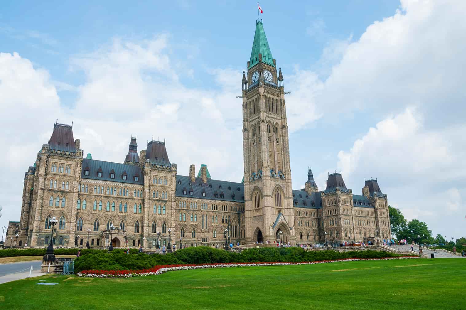 Canadá reabre fronteiras para turistas