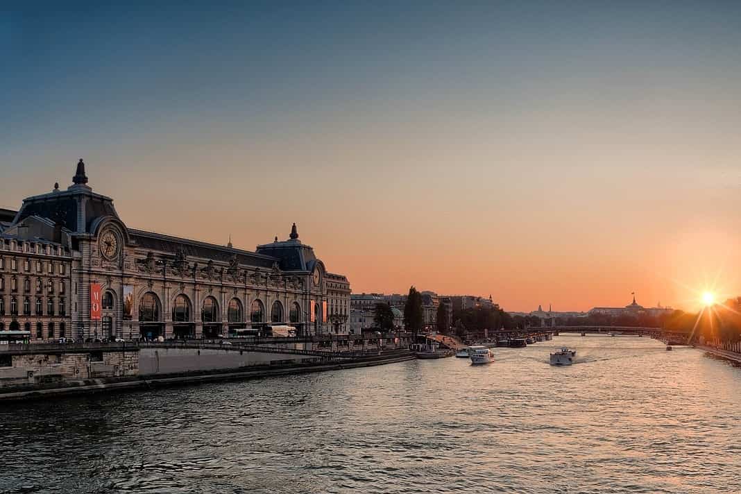 Sena Paris