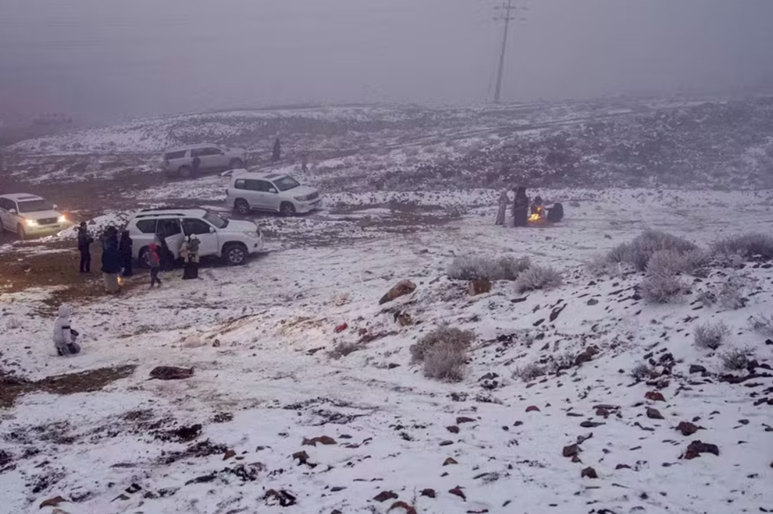 neve no deserto da arábia saudita