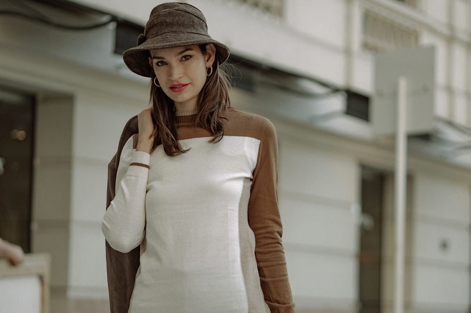 tricô leve feminino geométrico