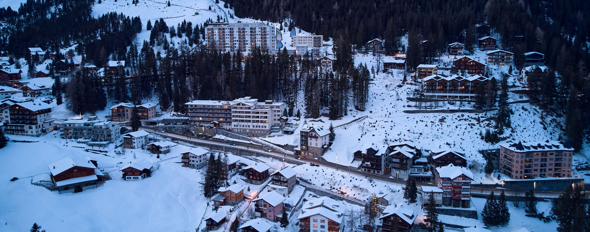 vila na suíça com neve